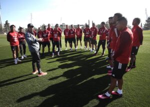 [Fotos] Selección peruana trabajó con el plantel completo en España